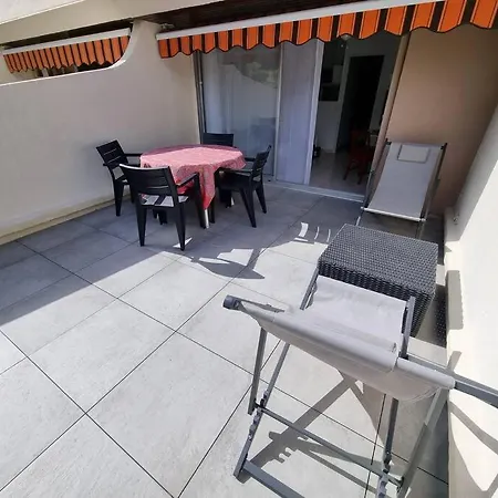 En Bord De Mer, Avec Grande Terrasse Et Climatisation Le Grau-du-Roi Exterior photo