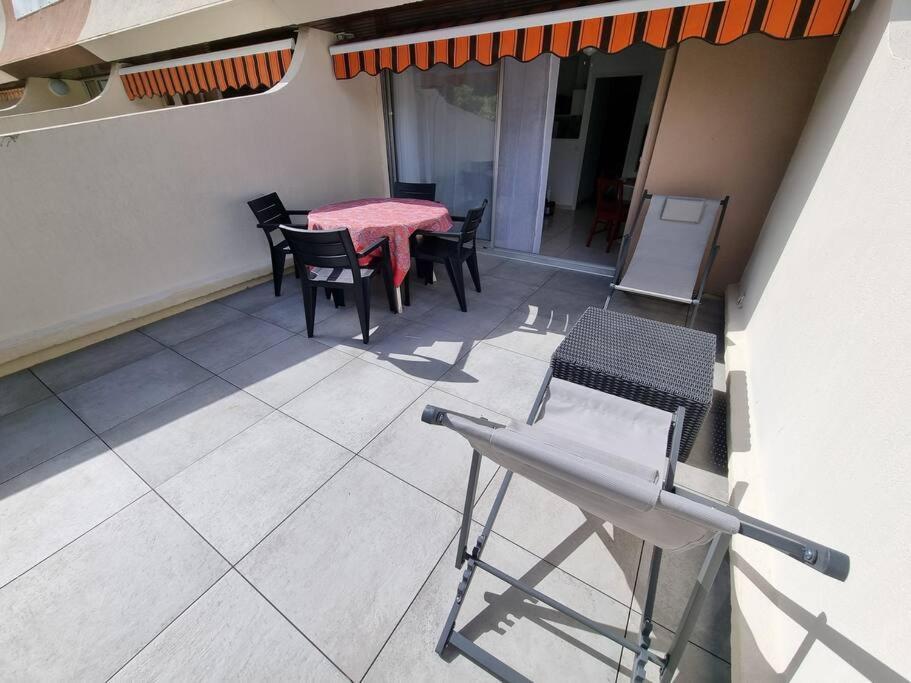 Apartment En Bord De Mer, Avec Grande Terrasse Et Climatisation Le Grau-du-Roi